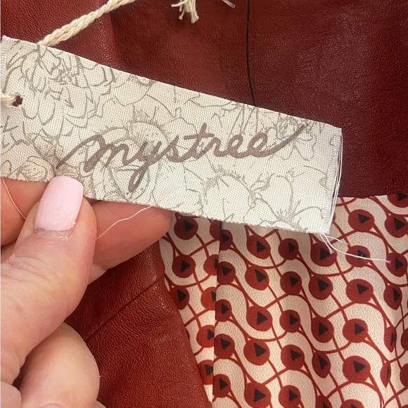 Women’s Red Faux Leather Jacket New size medium by Mystree M-L NEW - Picture 8 of 15